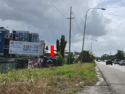 Foreshore – for Eastbound traffic into POS, same side  40ft W x 10ft H